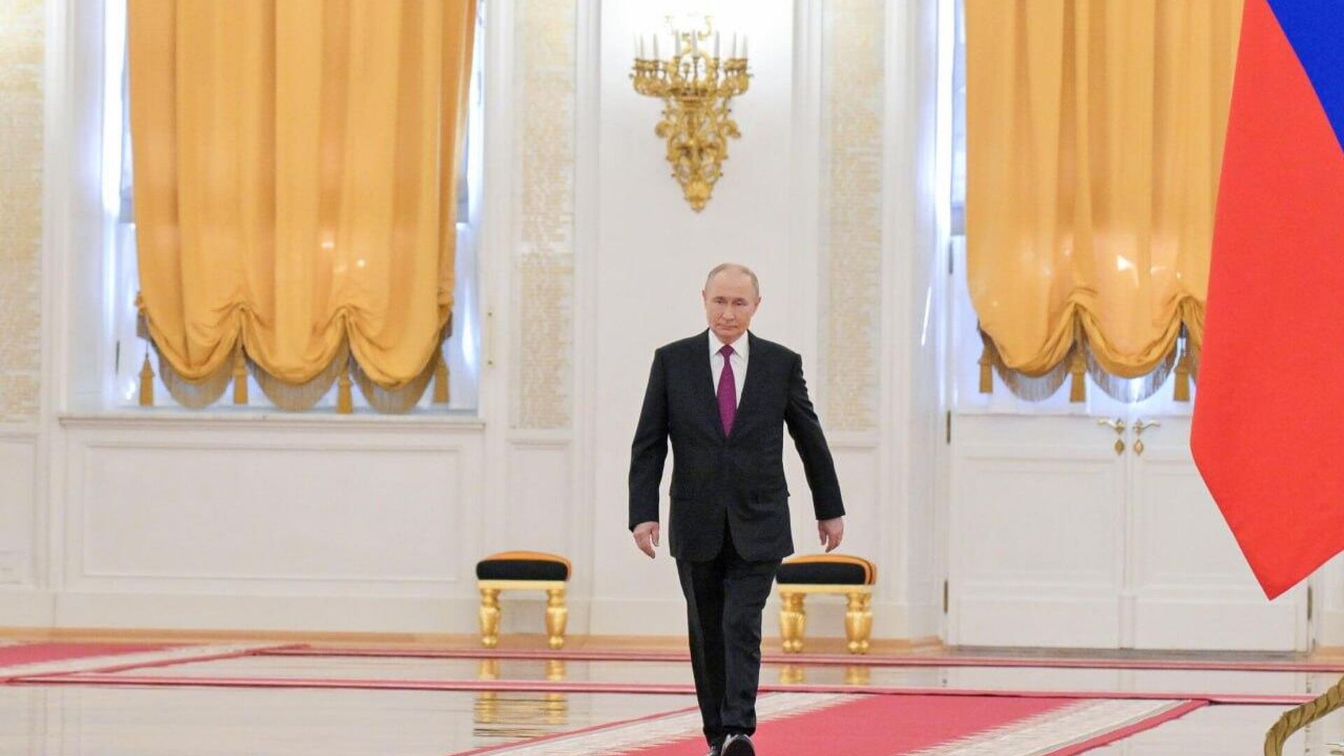 Putin destaca que no tiene nada en contra de celebrar una reunión con Zelenski en general Putin destaca que no tiene nada en contra de celebrar una reunión con Zelenski en general - Sputnik Mundo, 1920, 07.08.2025