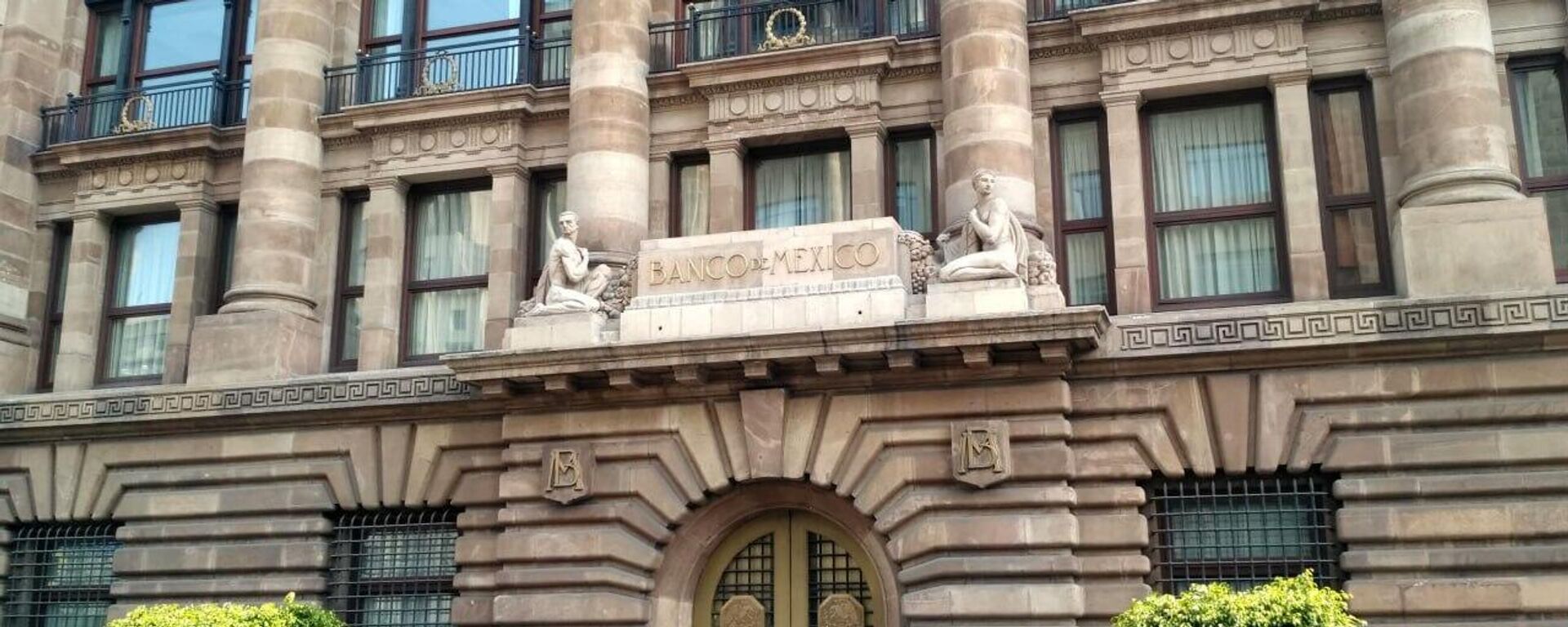El Banco de México recorta su tasa de interés y llega a 7,75% - Sputnik Mundo, 1920, 07.08.2025