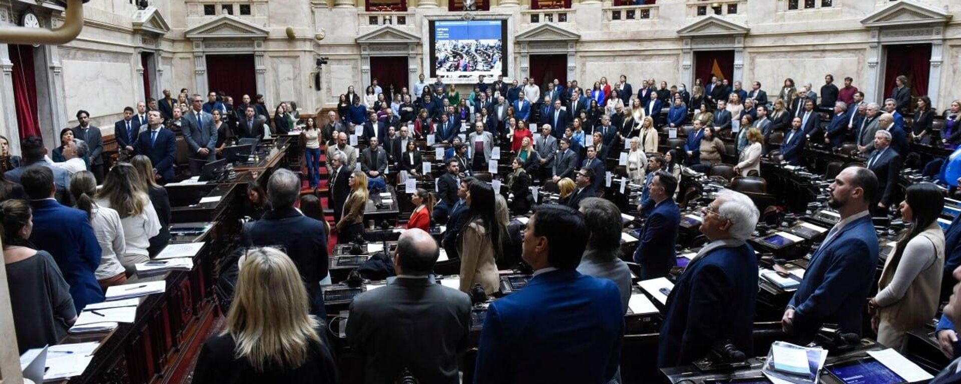 Gobierno argentino tomará medidas para amurallar el déficit cero y la política monetaria de Milei - Sputnik Mundo, 1920, 09.08.2025