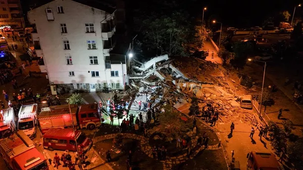 Más de 200 réplicas se registran tras el mortífero terremoto en Turquía - Sputnik Mundo