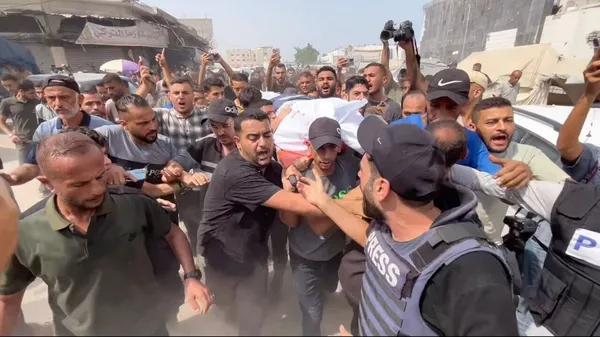 Comunidad internacional condena el asesinato de los trabajadores de 'Al Jazeera' en Gaza - Sputnik Mundo
