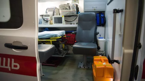 Al menos 2 trabajadores de ambulancia mueren como resultado de un ataque ucraniano - Sputnik Mundo
