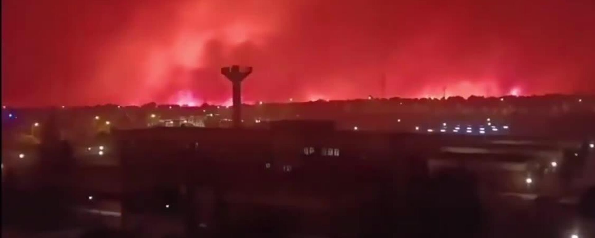 Miles de personas evacuadas en España por la ola de calor - Sputnik Mundo, 1920, 12.08.2025