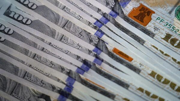 Deuda pública de EEUU alcanza nuevo récord: supera los 37 billones de dólares - Sputnik Mundo