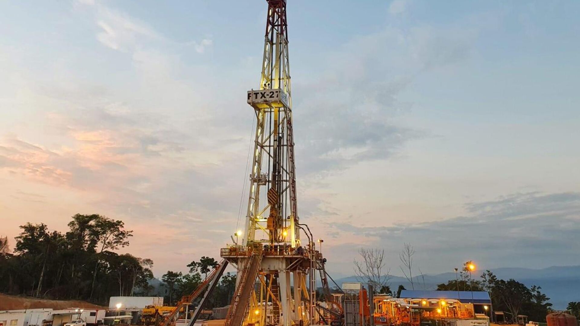 Petrolera boliviana YPFB estima una inversión de 403 millones de dólares en Lliquimuni Petrolera boliviana YPFB estima una inversión de 403 millones de dólares en Lliquimuni - Sputnik Mundo, 1920, 13.08.2025