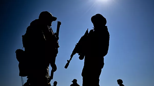 Soldados rusos en la zona de la operación militar especial - Sputnik Mundo