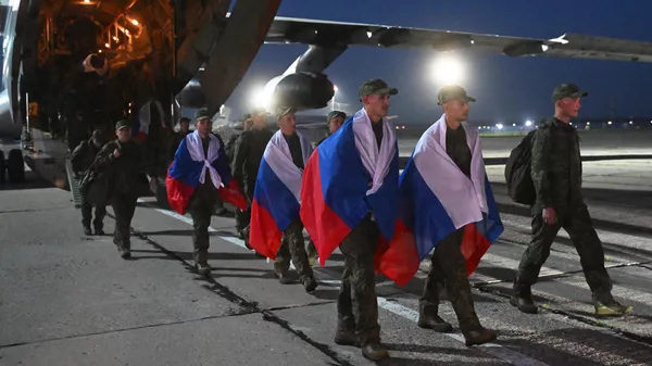 Intercambio de prisioneros entre Rusia y Ucrania según los acuerdos alcanzados en Estambul  - Sputnik Mundo