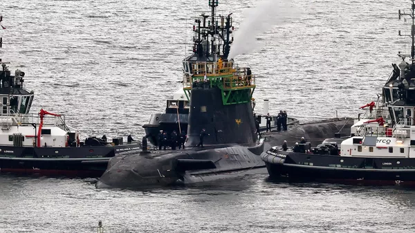 El submarino HMS Artful en la base naval Clyde, Reino Unido (archivo) - Sputnik Mundo