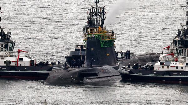 El submarino HMS Artful en la base naval Clyde, Reino Unido (archivo) - Sputnik Mundo