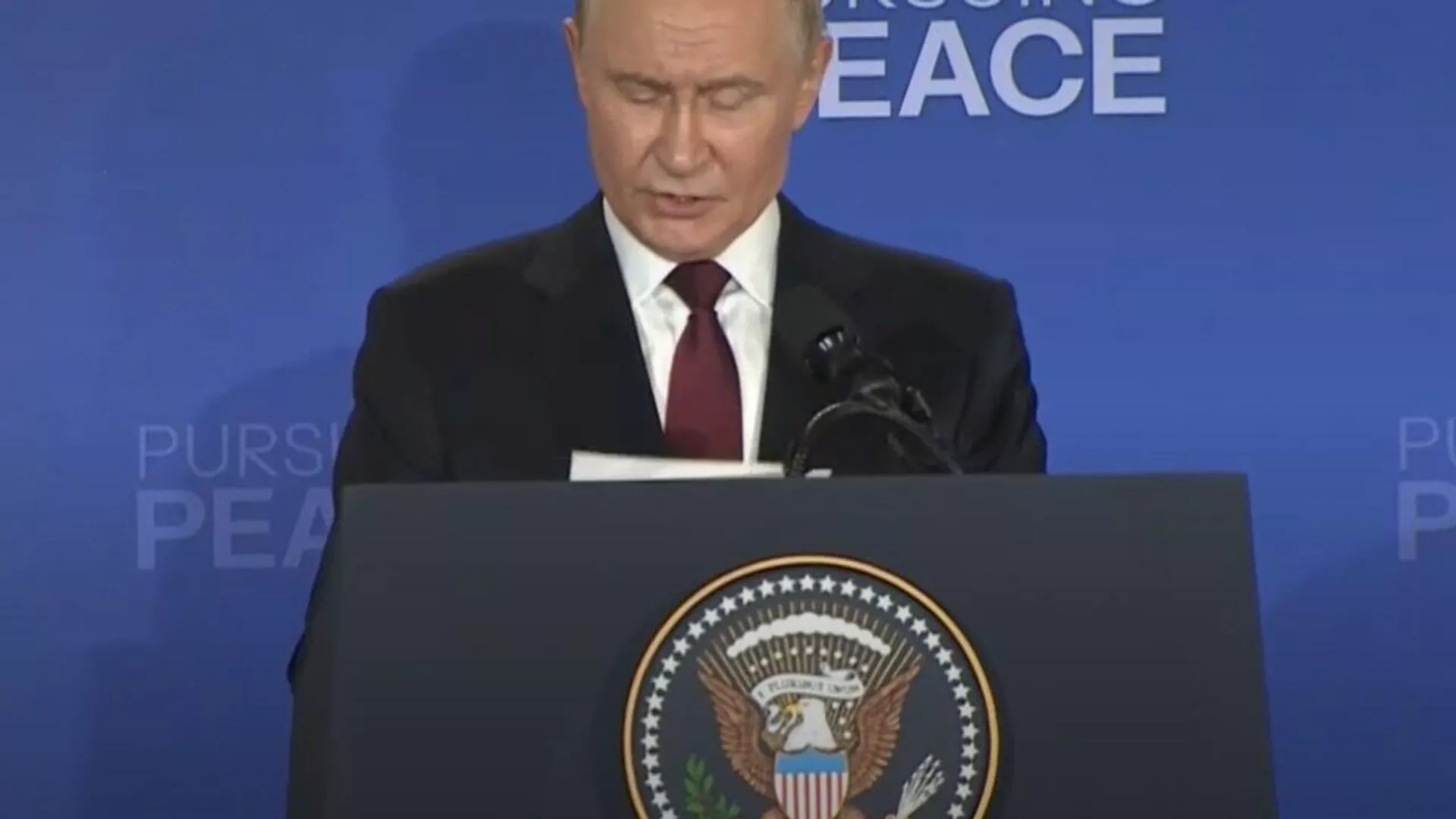 Espero que los resultados alcanzados nos ayuden a alcanzar la paz, dijo el presidente de Rusia, quien pidió a Ucrania que deje de socavar los intentos para lograr una solución del conflicto Espero que los resultados alcanzados nos ayuden a alcanzar la paz, dijo el presidente de Rusia, quien pidió a Ucrania que deje de socavar los intentos para lograr una solución del conflicto - Sputnik Mundo, 1920, 15.08.2025