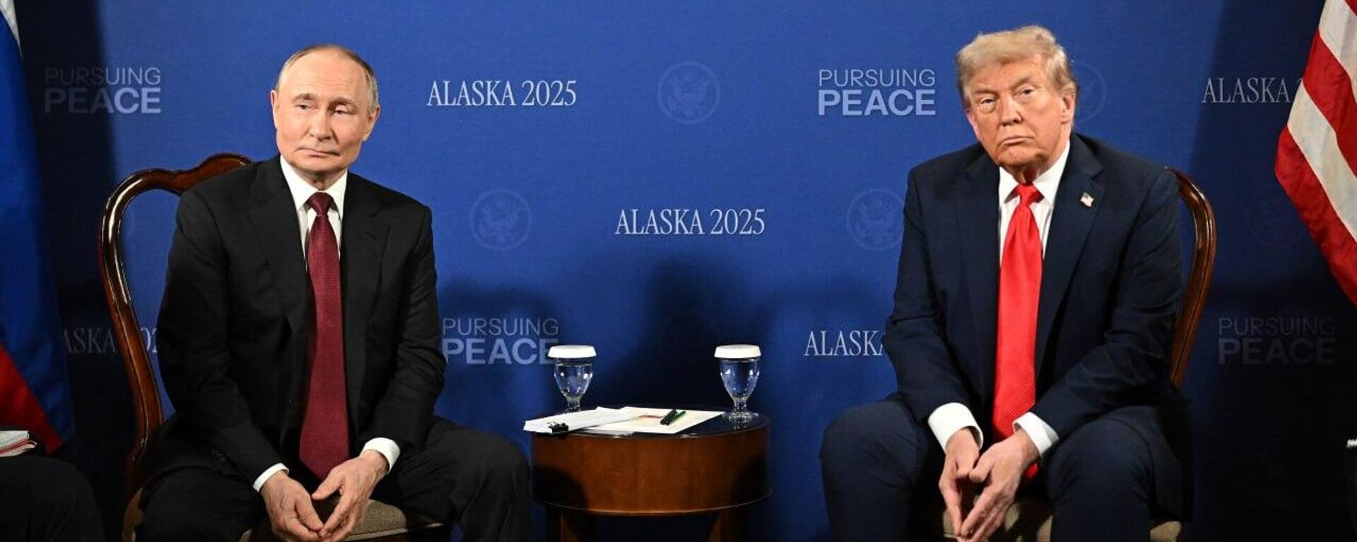 El presidente de Rusia, Vladímir Putin, y su homólogo estadounidense, Donald Trump. - Sputnik Mundo, 1920, 16.08.2025