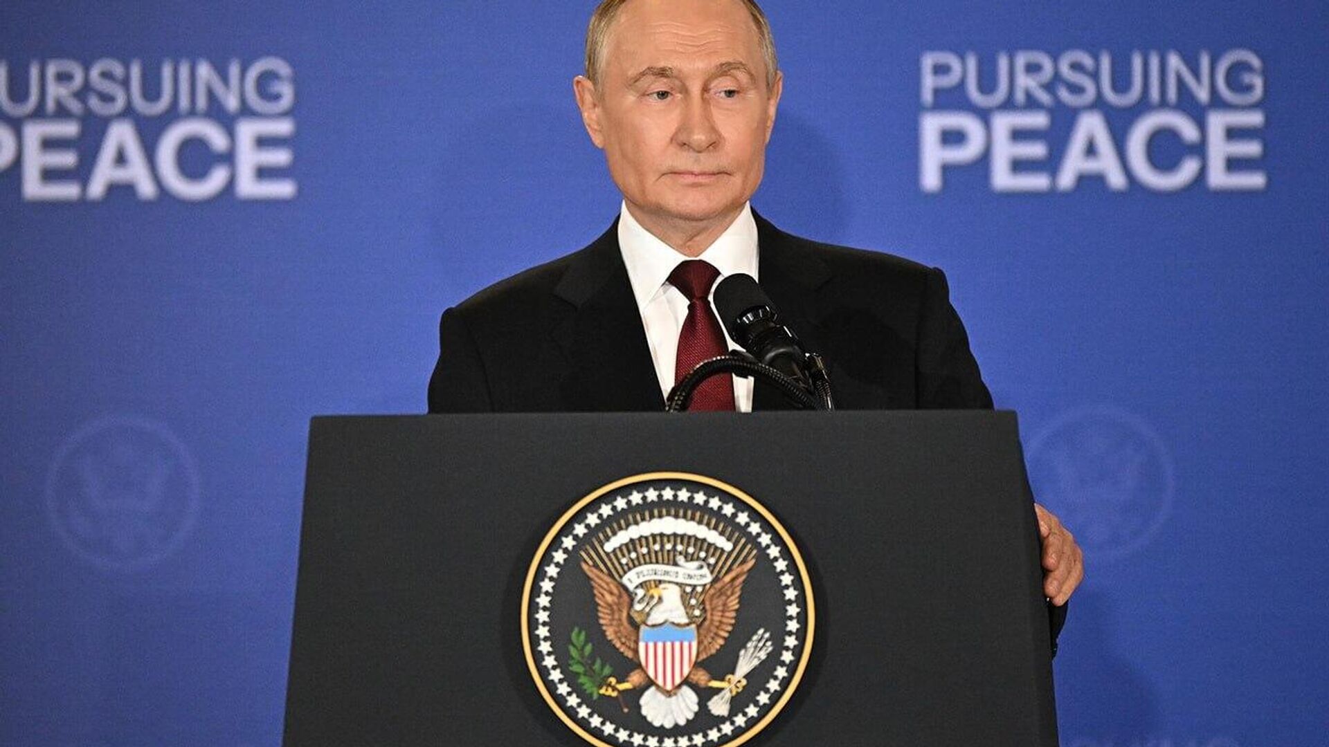 La cumbre de Alaska confirma el restablecimiento del papel de Rusia como actor central en la escena internacional La cumbre de Alaska confirma el restablecimiento del papel de Rusia como actor central en la escena internacional - Sputnik Mundo, 1920, 16.08.2025