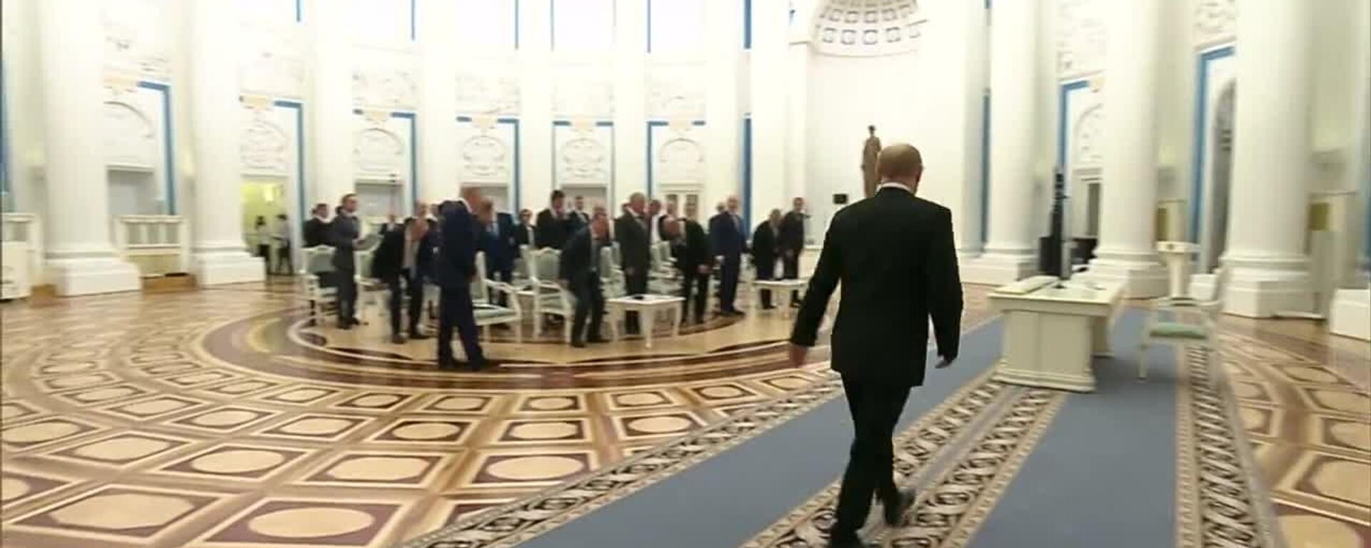 Rusia, al igual que EEUU, aboga por el cese inmediato de las hostilidades en Ucrania - Sputnik Mundo, 1920, 16.08.2025