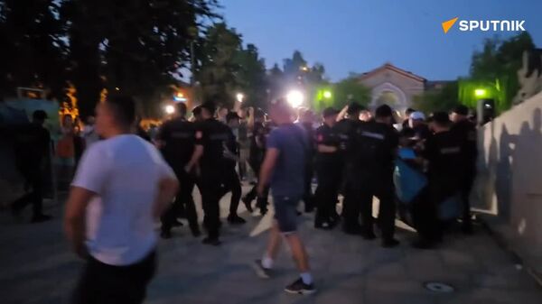 🪧 Escalan enfrentamientos entre la Policía y los representantes de la oposición en Moldavia - Sputnik Mundo