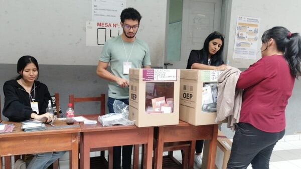 Gobierno de Bolivia llama a los candidatos presidenciales a actuar con total y absoluta responsabilidad - Sputnik Mundo