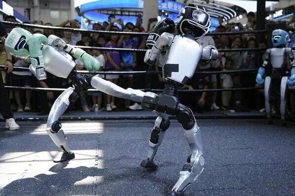 Preparativos a la cumbre Putin-Trump, la muerte de Uribe e incendios en Europa, en las fotos de la semana - Sputnik Mundo