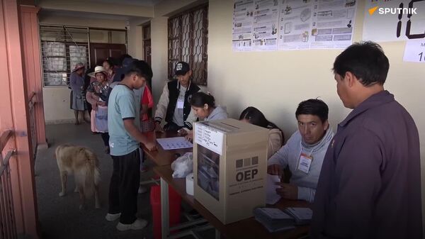 Las elecciones generales en Bolivia transcurren con relativa tranquilidad - Sputnik Mundo