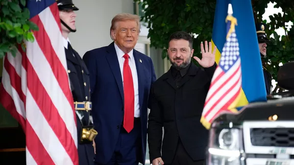 El presidente de  Estados Unidos, Donald Trump (izquierda), recibe en Washington a Volodímir Zelenski, que ha viajado a Estados Unidos para asistir a una reunión. - Sputnik Mundo