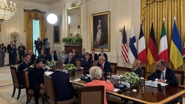 EEUU relega a los líderes europeos a roles vasallos, según un analista - Sputnik Mundo