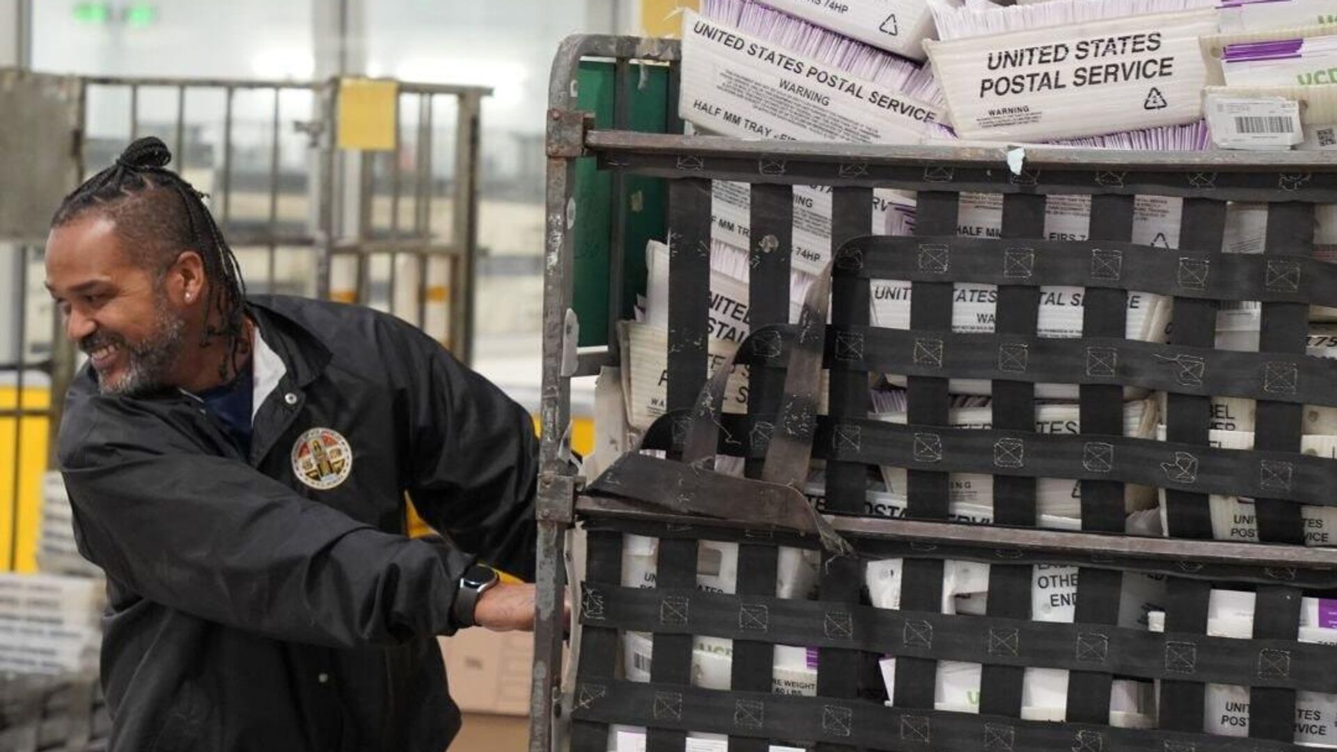 Washington busca la eliminación del voto por correo Washington busca la eliminación del voto por correo - Sputnik Mundo, 1920, 19.08.2025