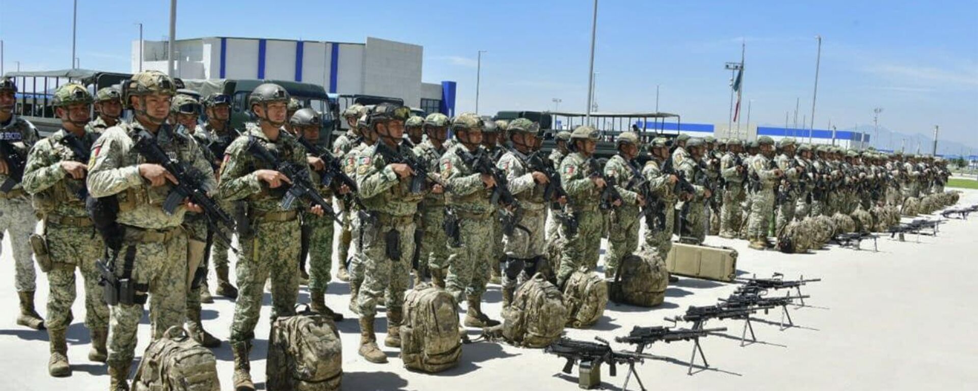 🫸 México emprende el plan Tres Barreras para frenar el flujo de armas, drogas y de migrantes - Sputnik Mundo, 1920, 19.08.2025