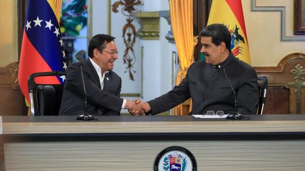 Arce condena operativos militares estadounidenses en el Caribe - Sputnik Mundo