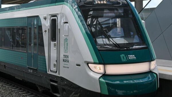 Autoridades mexicanas descartan hackeo o error humano en incidente en el Tren Maya - Sputnik Mundo