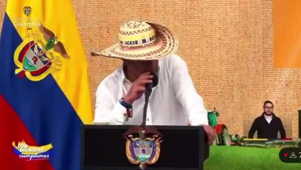 Petro ordena iniciar proceso por delitos de lesa humanidad contra grupos armados - Sputnik Mundo