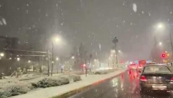 Chile se enfrenta con fuertes lluvias, granizo y nieve - Sputnik Mundo