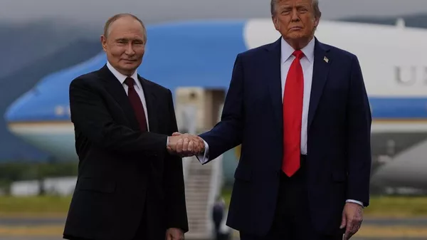 Liderazgo de Trump es buena garantía para la restauración de las relaciones entre Rusia y EEUU, afirma Putin - Sputnik Mundo