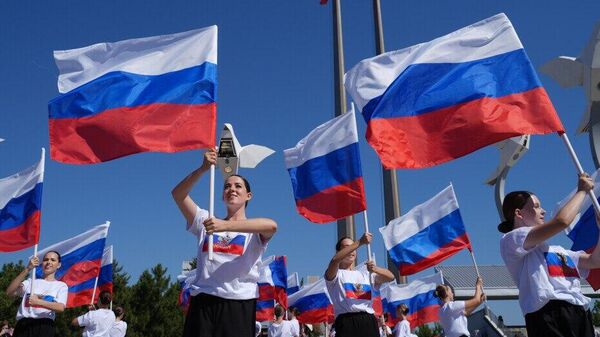 ‍ Enfermedad mental: exoficial de inteligencia estadounidense ofrece una cura para la rusofobia - Sputnik Mundo