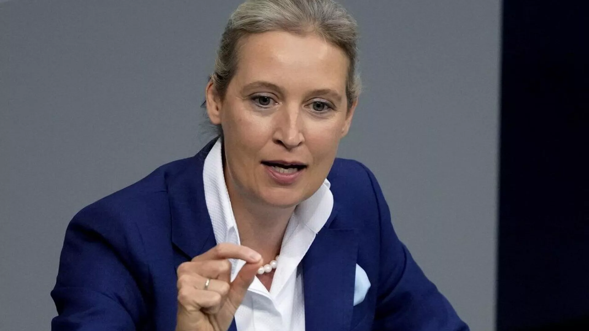 Error fatal: Alternativa para Alemania arremete contra el posible envío de tropas a Ucrania Error fatal: Alternativa para Alemania arremete contra el posible envío de tropas a Ucrania - Sputnik Mundo, 1920, 23.08.2025