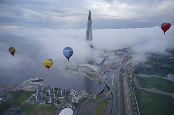 San Petersburgo celebra un impresionante festival de globos aerostáticos - Sputnik Mundo