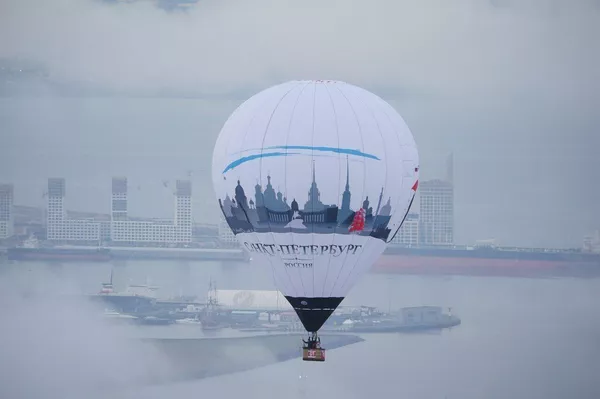 San Petersburgo celebra un impresionante festival de globos aerostáticos - Sputnik Mundo