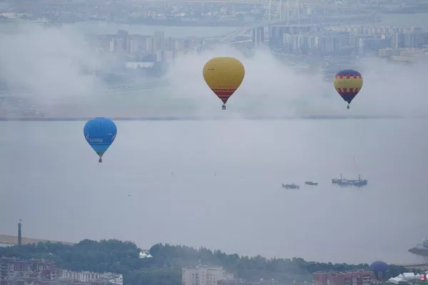 San Petersburgo celebra un impresionante festival de globos aerostáticos - Sputnik Mundo