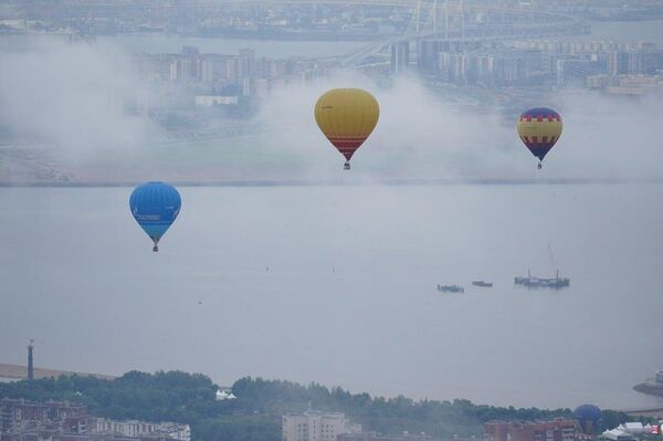 San Petersburgo celebra un impresionante festival de globos aerostáticos San Petersburgo celebra un impresionante festival de globos aerostáticos - Sputnik Mundo