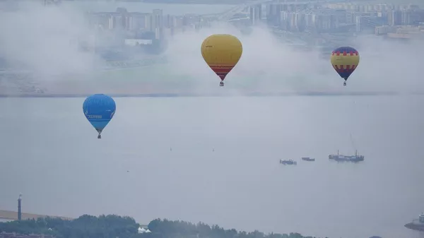 San Petersburgo celebra un impresionante festival de globos aerostáticos - Sputnik Mundo