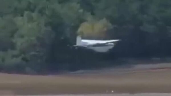 Tragedia en el aeropuerto de Bangor: un avión privado se estrelló al aterrizar - Sputnik Mundo