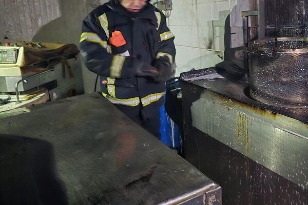 Se incendia panadería al interior de una plaza en la Ciudad de México - Sputnik Mundo