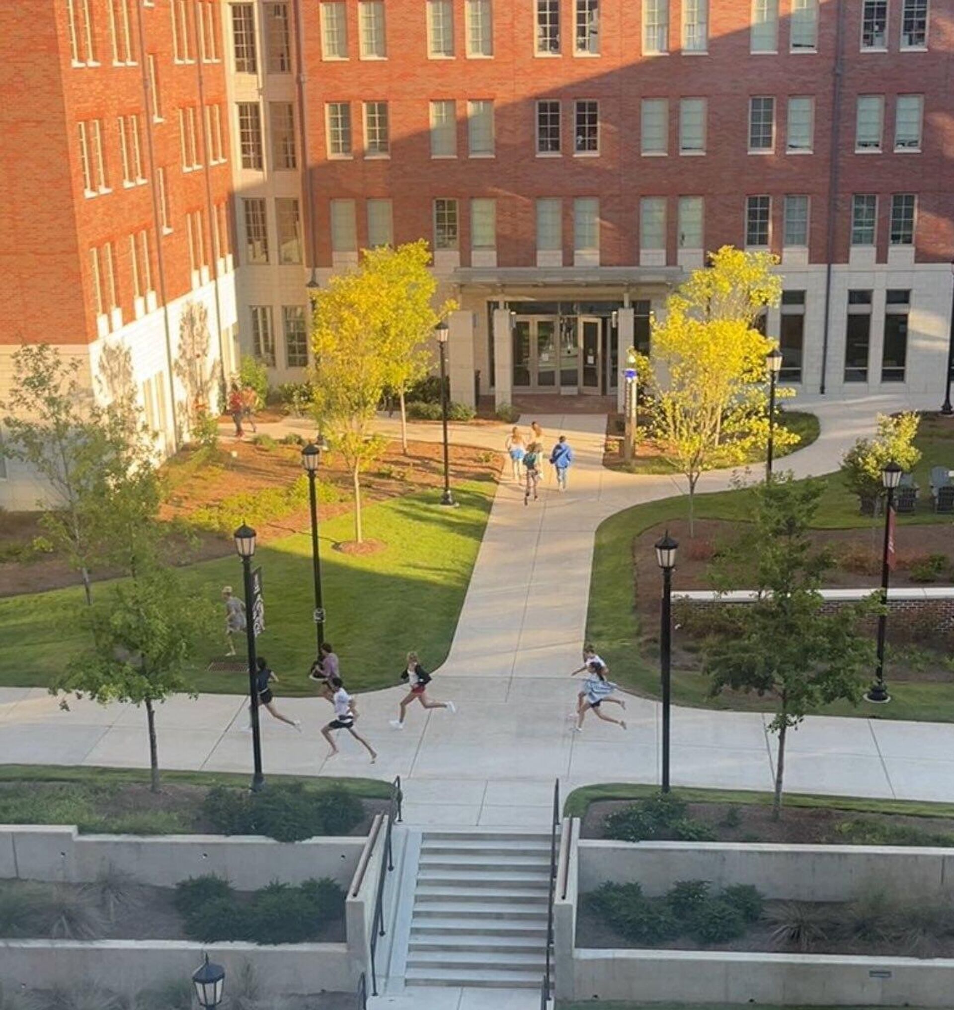 Reportan la presencia de un tirador activo en la Universidad de Carolina del Sur - Sputnik Mundo, 1920, 24.08.2025