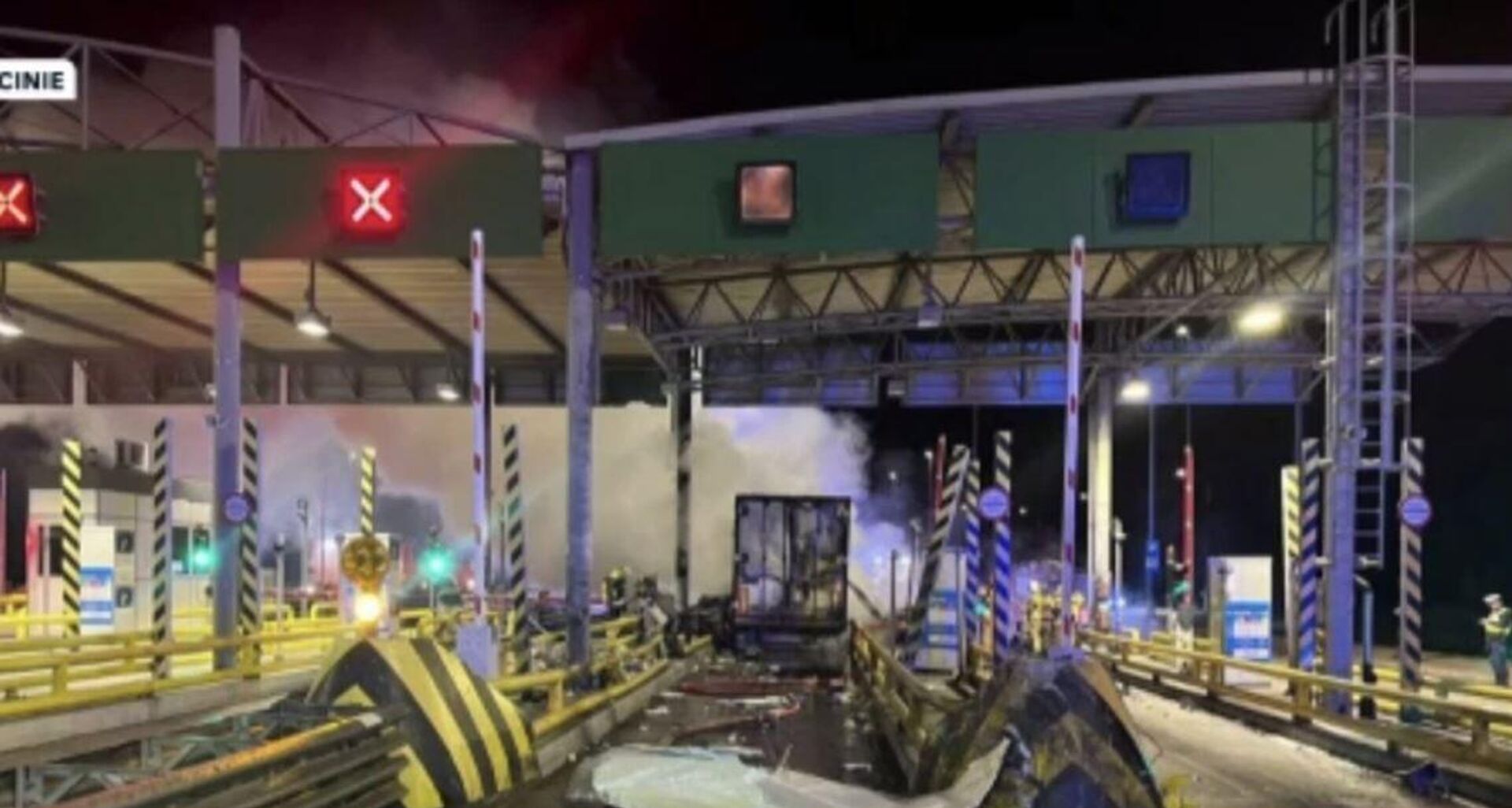 Accidente mortal: un camión se estrella a toda velocidad contra un peaje en Polonia Accidente mortal: un camión se estrella a toda velocidad contra un peaje en Polonia - Sputnik Mundo, 1920, 25.08.2025