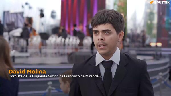 Jóvenes venezolanos de la Orquesta Sinfónica Francisco de Miranda se presentaron en el Festival de Orquestas Juveniles en Moscú - Sputnik Mundo