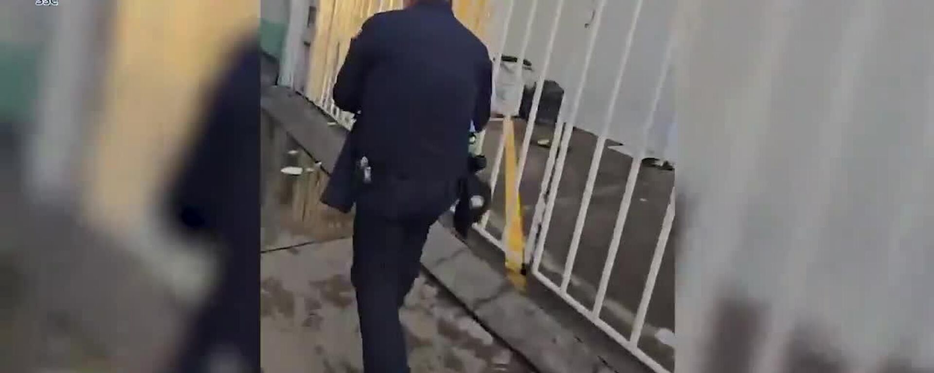 ‍ Policías rescatan a bebé abandonado en el Metro de la CDMX - Sputnik Mundo, 1920, 25.08.2025