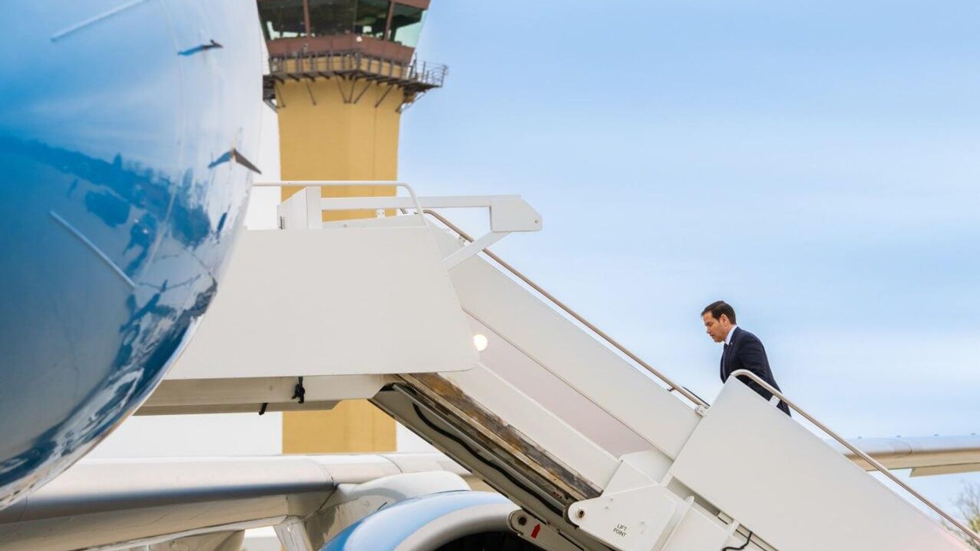 Marco Rubio podría visitar México para firmar un acuerdo de seguridad Marco Rubio podría visitar México para firmar un acuerdo de seguridad - Sputnik Mundo, 1920, 26.08.2025