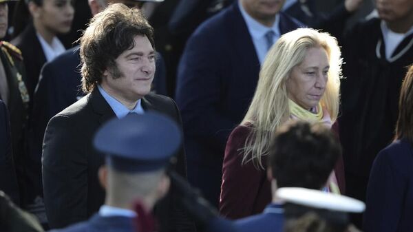 El presidente argentino Javier Milei y su hermana Karina Milei - Sputnik Mundo