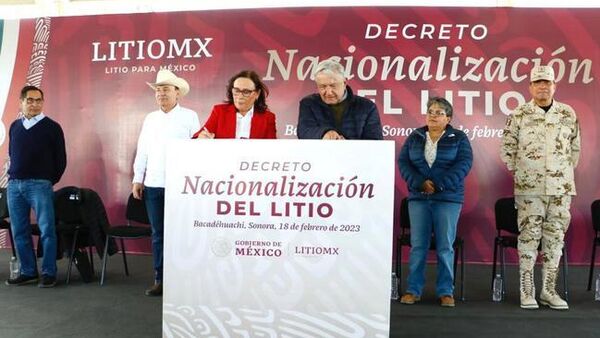 En Sonora, el expresidente AMLO declaró más de 230 mil hectáreas como zona de reserva minera de litio (archivo) - Sputnik Mundo