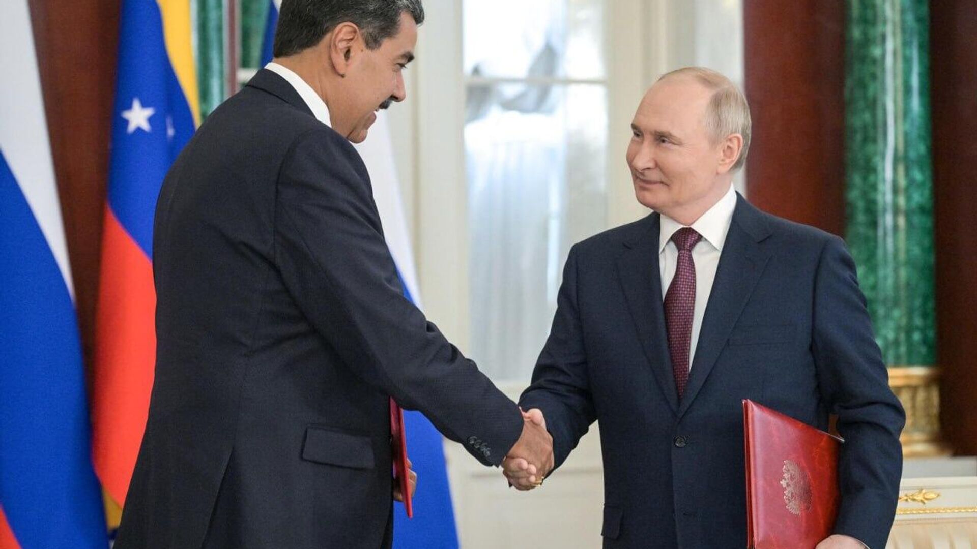 Venezuela agradece apoyo de Rusia en medio de tensiones con EEUU Venezuela agradece apoyo de Rusia en medio de tensiones con EEUU - Sputnik Mundo, 1920, 30.08.2025