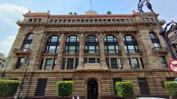 Banco de México revisa al alza pronóstico del PIB para 2025 - Sputnik Mundo