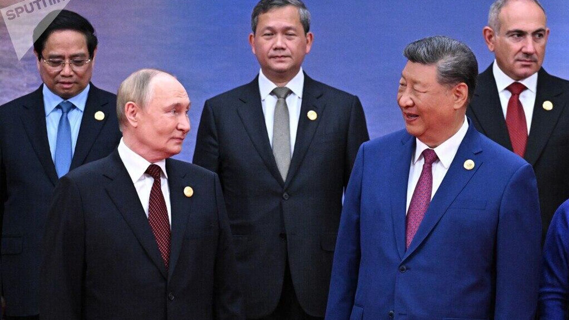 Xi Jinping considera a la OCS como una fuerza importante en la construcción de un nuevo tipo de relaciones en el mundo Xi Jinping considera a la OCS como una fuerza importante en la construcción de un nuevo tipo de relaciones en el mundo - Sputnik Mundo, 1920, 31.08.2025