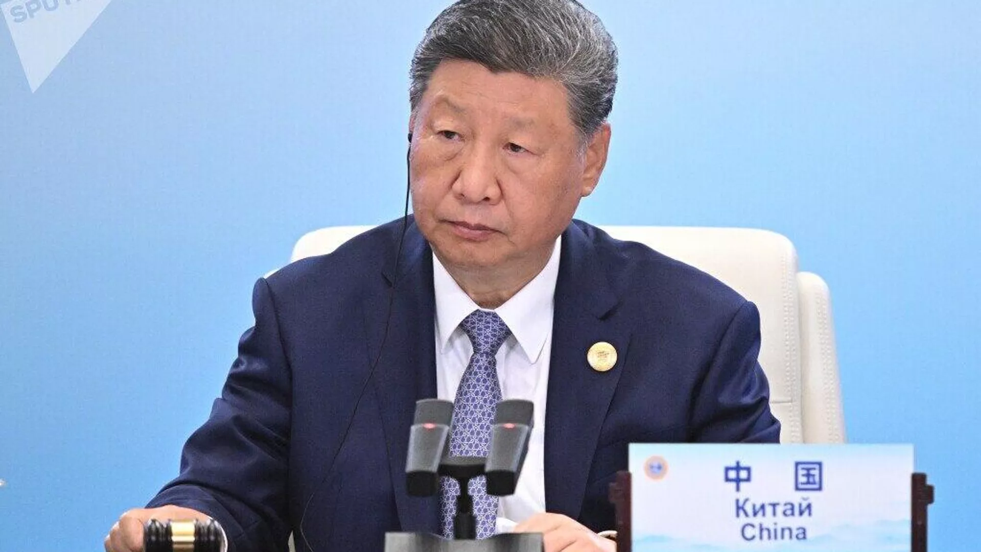 Xi Jinping presenta la iniciativa de gobernanza global en la cumbre de la OCS+ - Sputnik Mundo, 1920, 01.09.2025